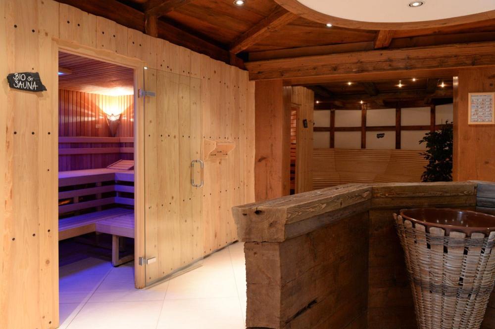Hotel Viktoria Eden Adelboden Exteriör bild